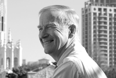 Distinguished Professor Ted Baker awarded Lawrence Bragg Medal